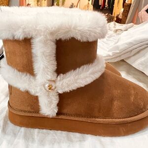 Juicy Couture NEW Fur Lined Boots